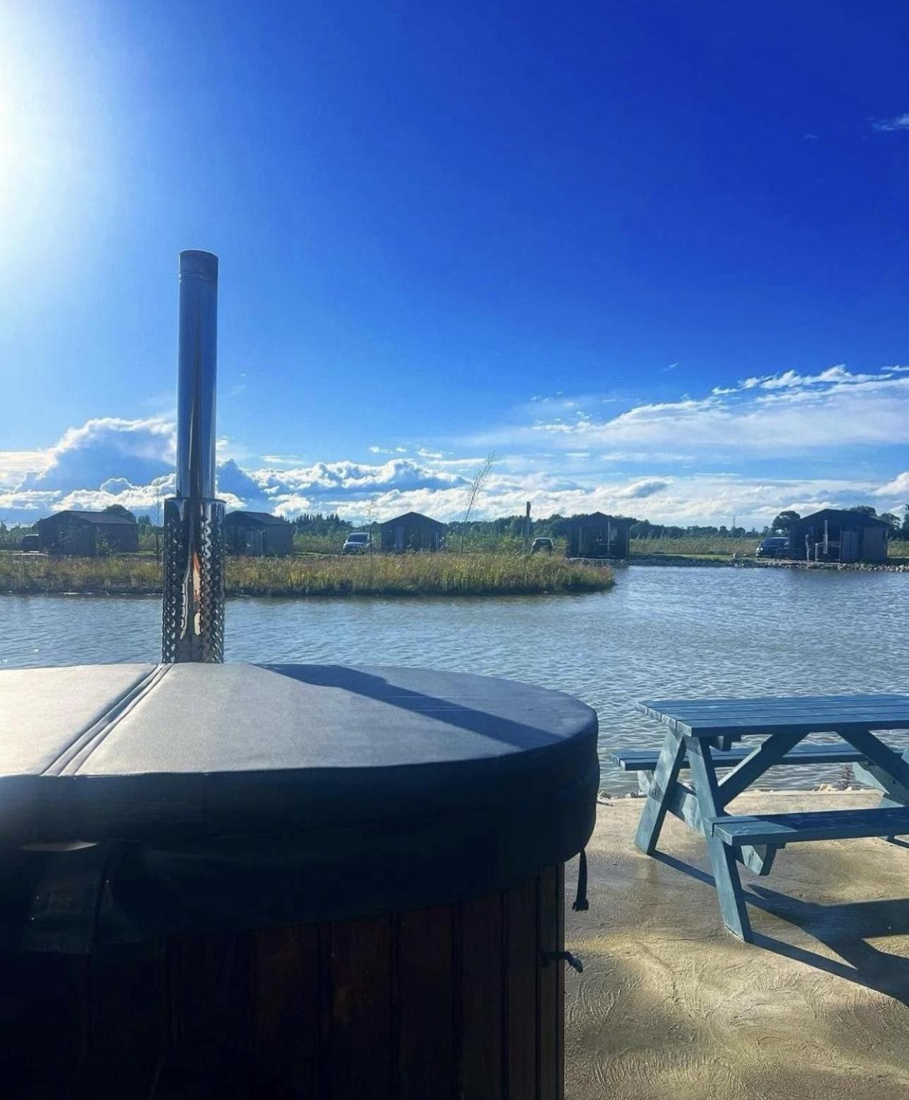 Lakeside Fishing Retreats Бостон Номер фото